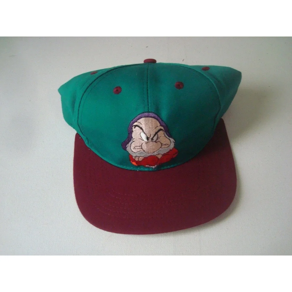 YOUTH --- SNAPBACK 90S  SCRIPT DISNEY GRUMPY      HAT CAP‎ DEADSTOCK  VINTAGE T9